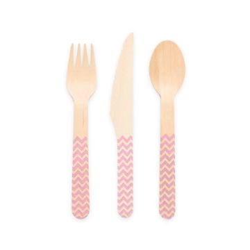Houten bestek in lichtroze met patroon, 18 delig - 16 cm