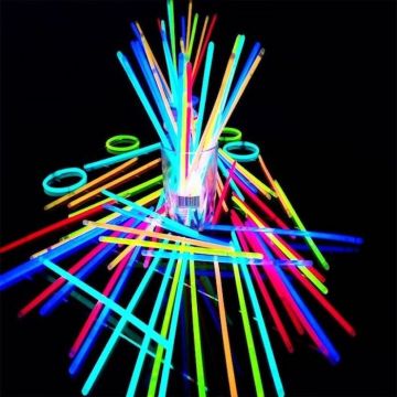 Glow sticks 12x - Zelflerende multi-kleurige armbanden 