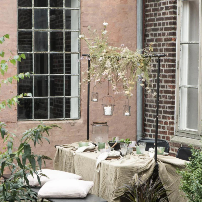 Zwart decoratiestandaard voor tafel 88x123-180 cm