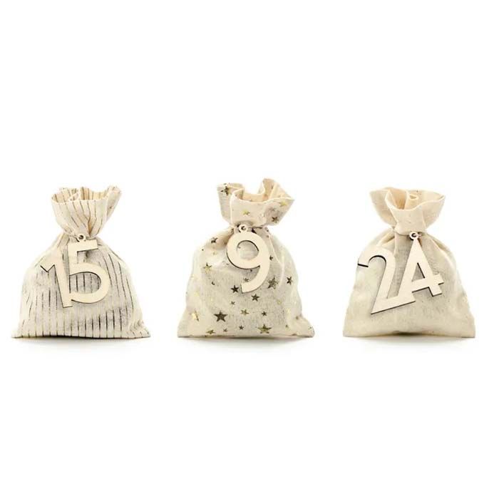 Adventskalender met 24 Zakjes & Houten Nummers 1-24