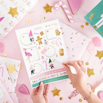 Kerstcadeaulabels met kerstelfen 26x - 8x7,5 cm mix