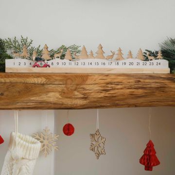 Houten adventskalender met bewegende auto 10x64 cm